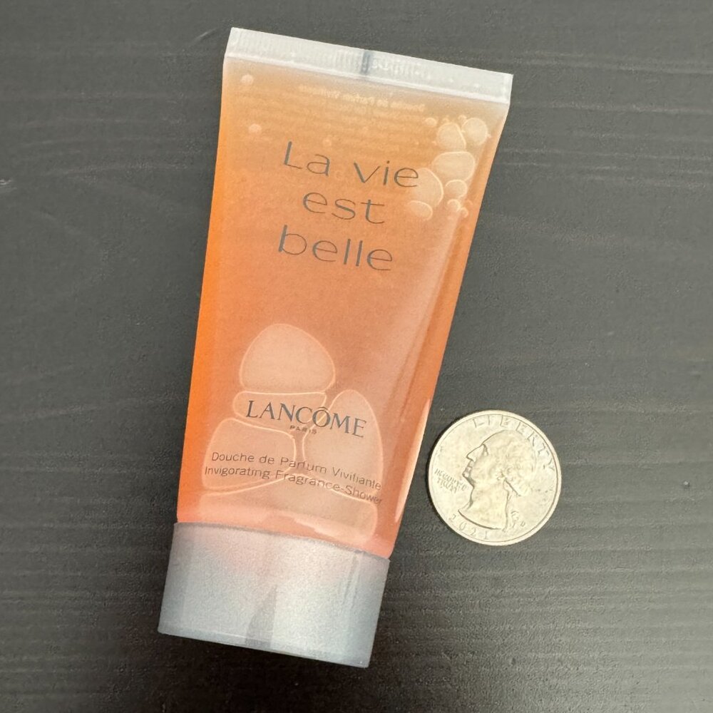 Lancome La Vie Est Belle Invigorating Fragrance Shower Gel - Picture 2 of 12